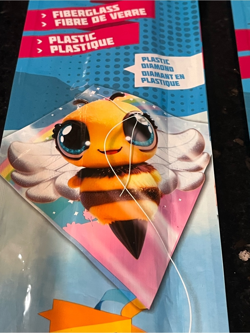 5 Kids FunFly Kites -  Transparent- Bee, Plane and Robot - Picture 3 of 7